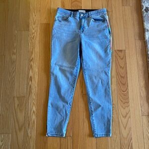 Knox Rose Light Blue Women's Skinny Jeans with colorful thread accent